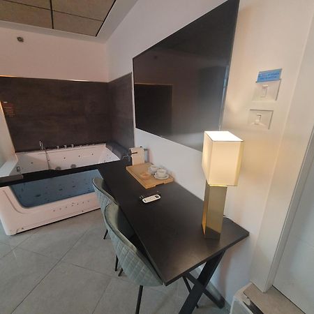 Yalarent Malina Motel In Tiberias Buitenkant foto