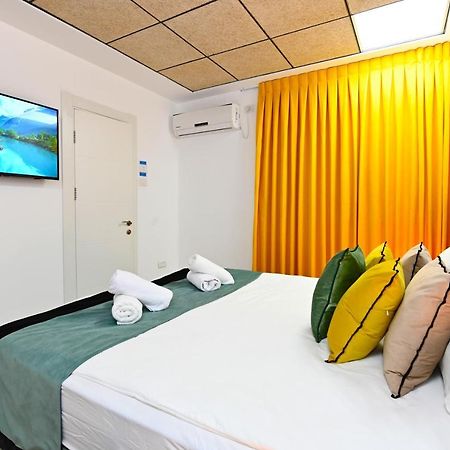 Yalarent Malina Motel In Tiberias Buitenkant foto